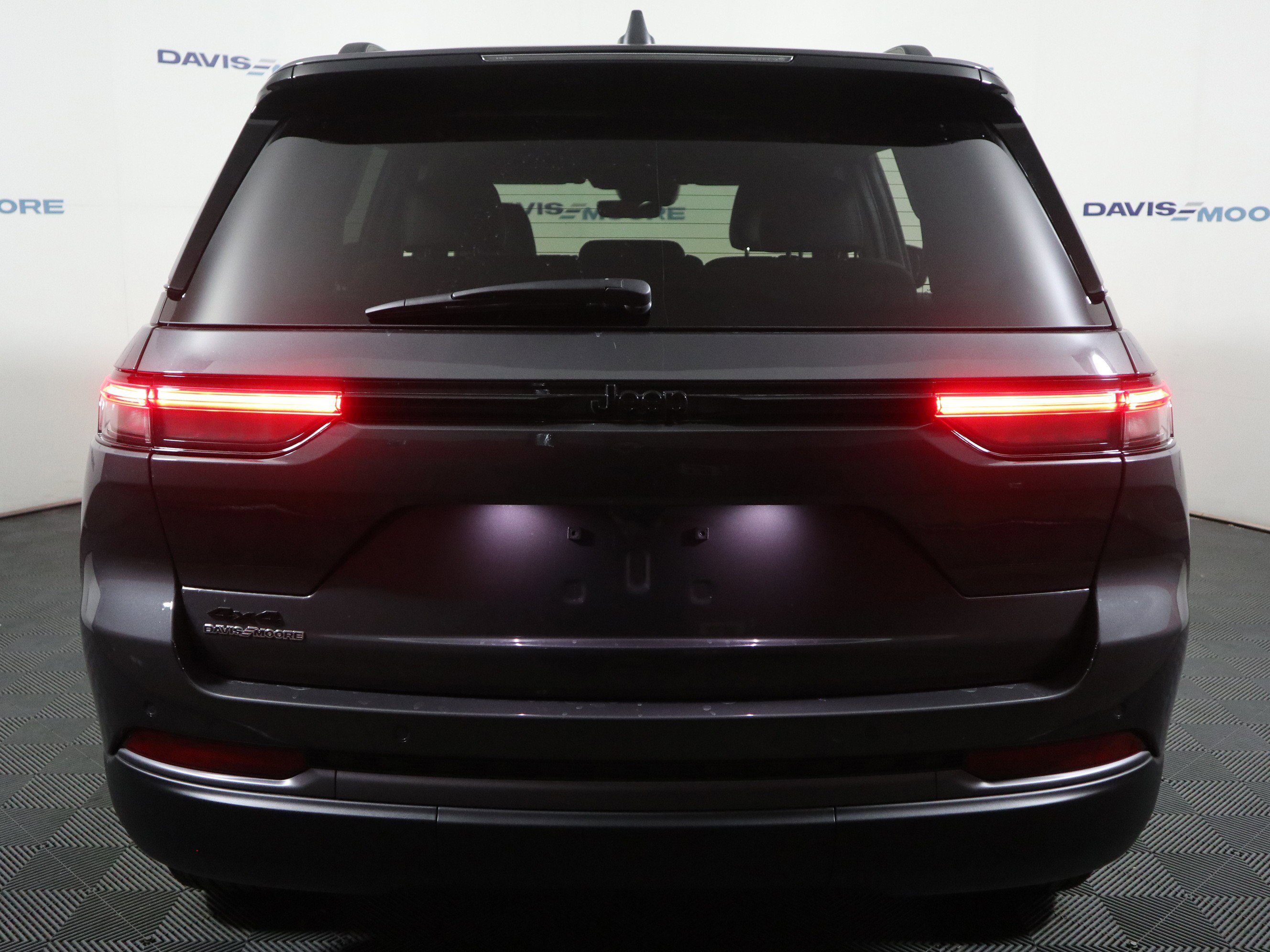 New 2026 Jeep Grand Cherokee Altitude AWD/4WD image 7