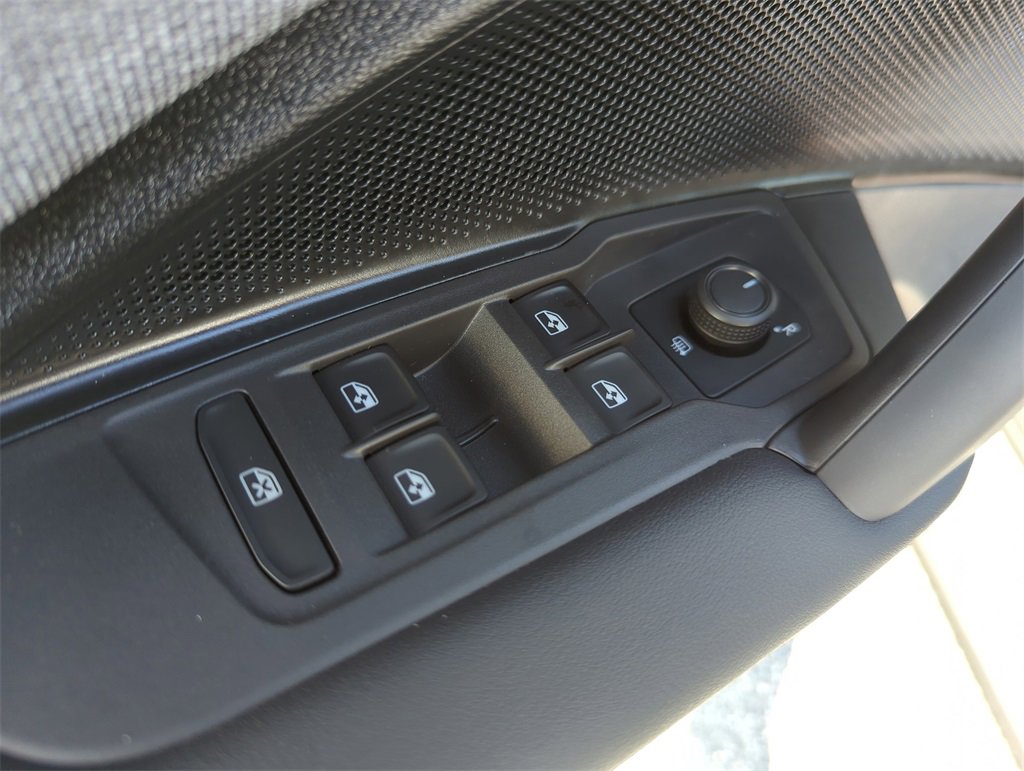 New 2026 Volkswagen Tiguan S image 25