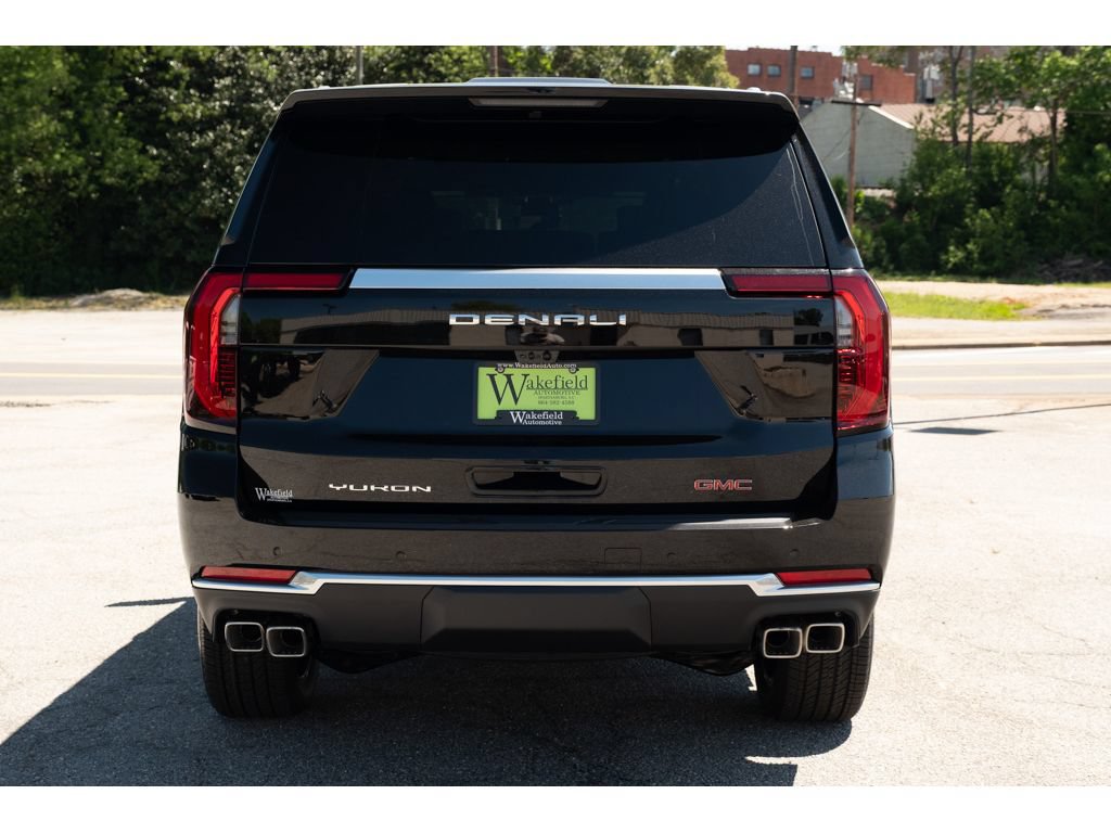 New 2026 GMC Yukon Denali w/ Denali Reserve Package AWD/4WD image 7