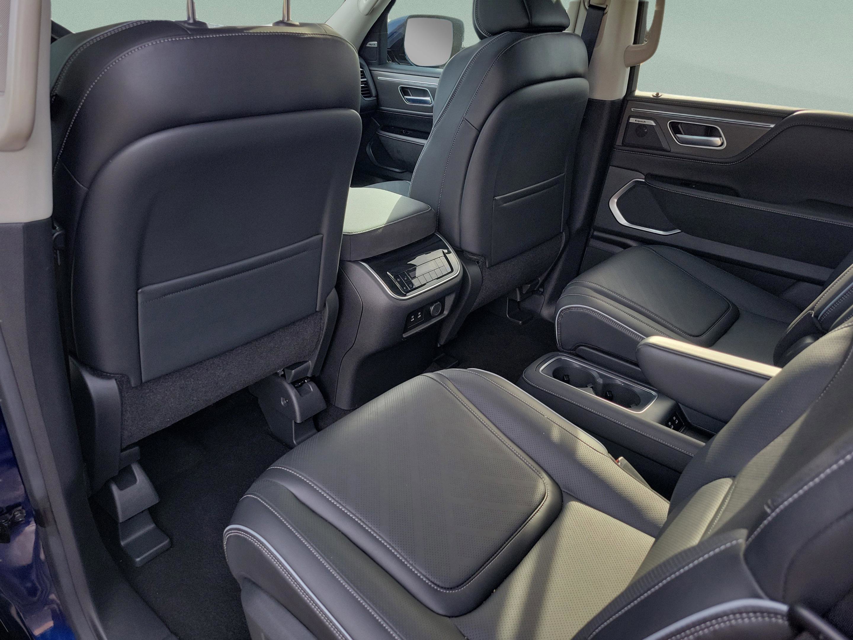 Used 2025 INFINITI QX80 Luxe image 24