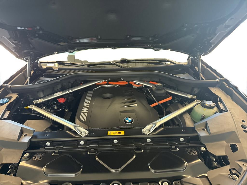 New 2026 BMW X5 xDrive50e w/ Executive Package image 11