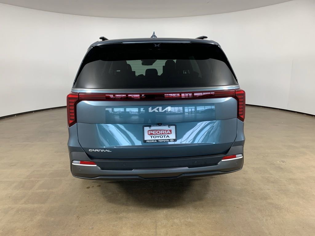 Used 2025 Kia Carnival SX Prestige image 10