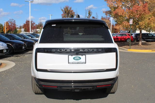 Used 2025 Land Rover Range Rover SE image 6