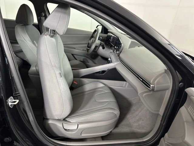 Used 2021 Hyundai Elantra SEL w/ Convenience Package image 28
