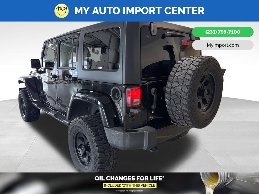 Used 2017 Jeep Wrangler Unlimited Sahara w/ Dual Top Group image 5