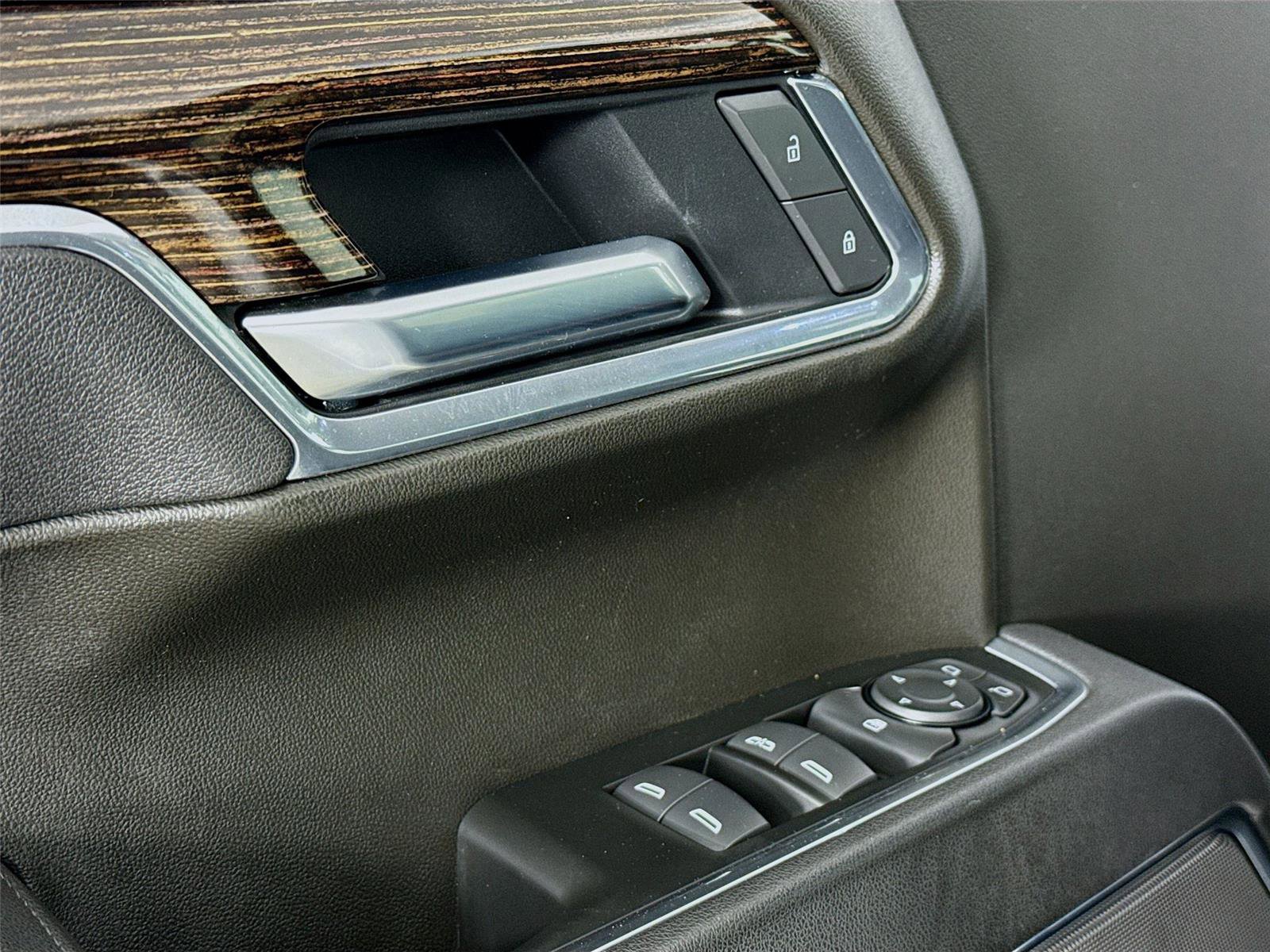 Certified 2025 GMC Sierra 1500 Elevation AWD/4WD image 18