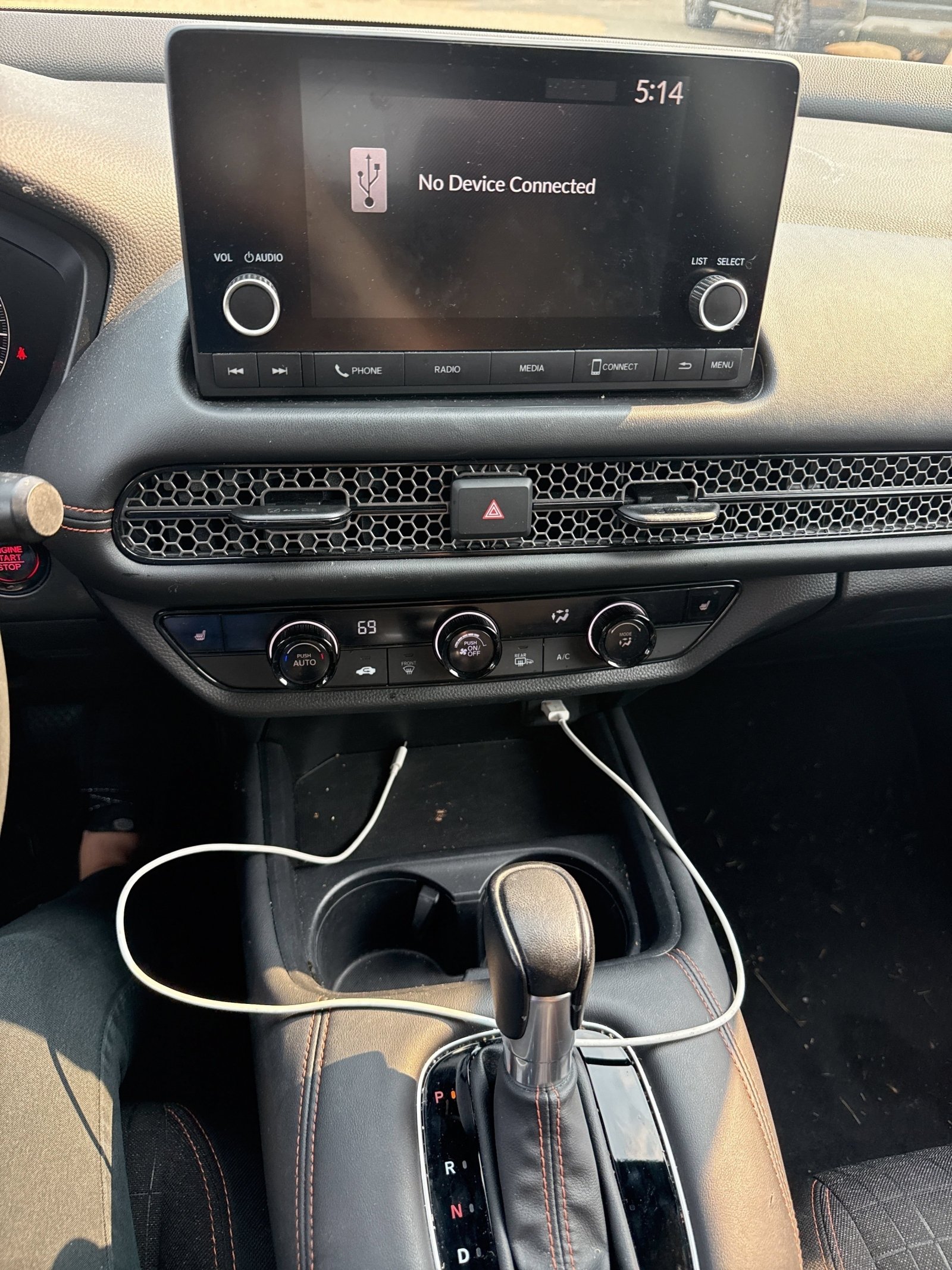Used 2024 Honda HR-V Sport image 3