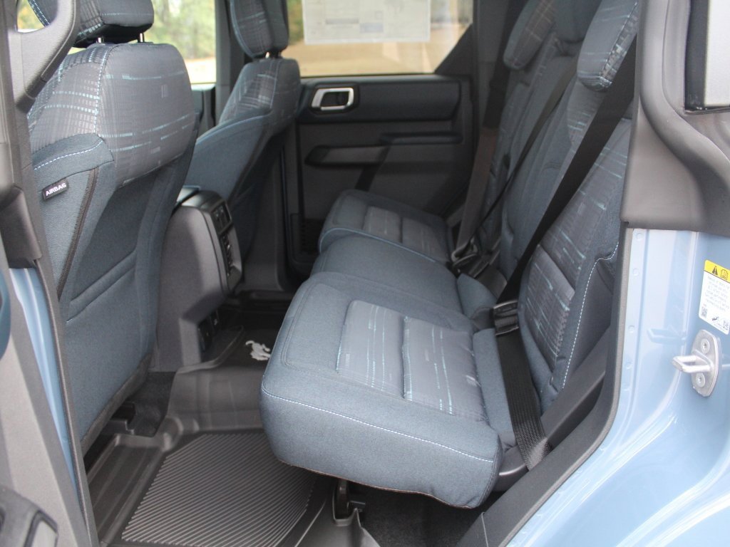 New 2025 Ford Bronco Heritage Edition image 4