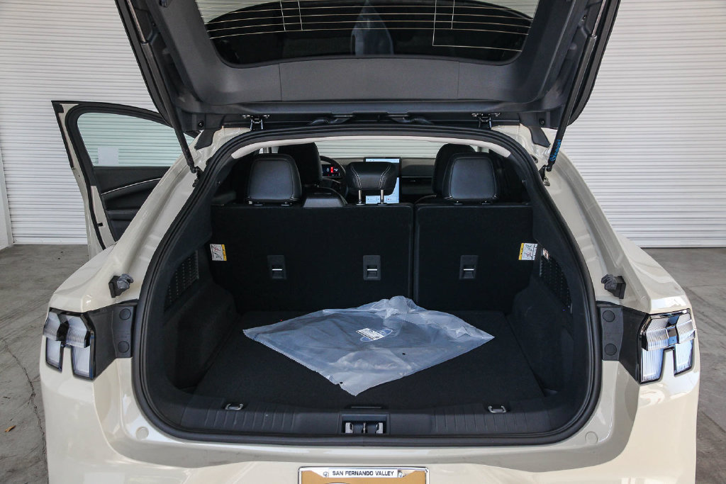 New 2026 Ford Mustang Mach-E Premium RWD image 29