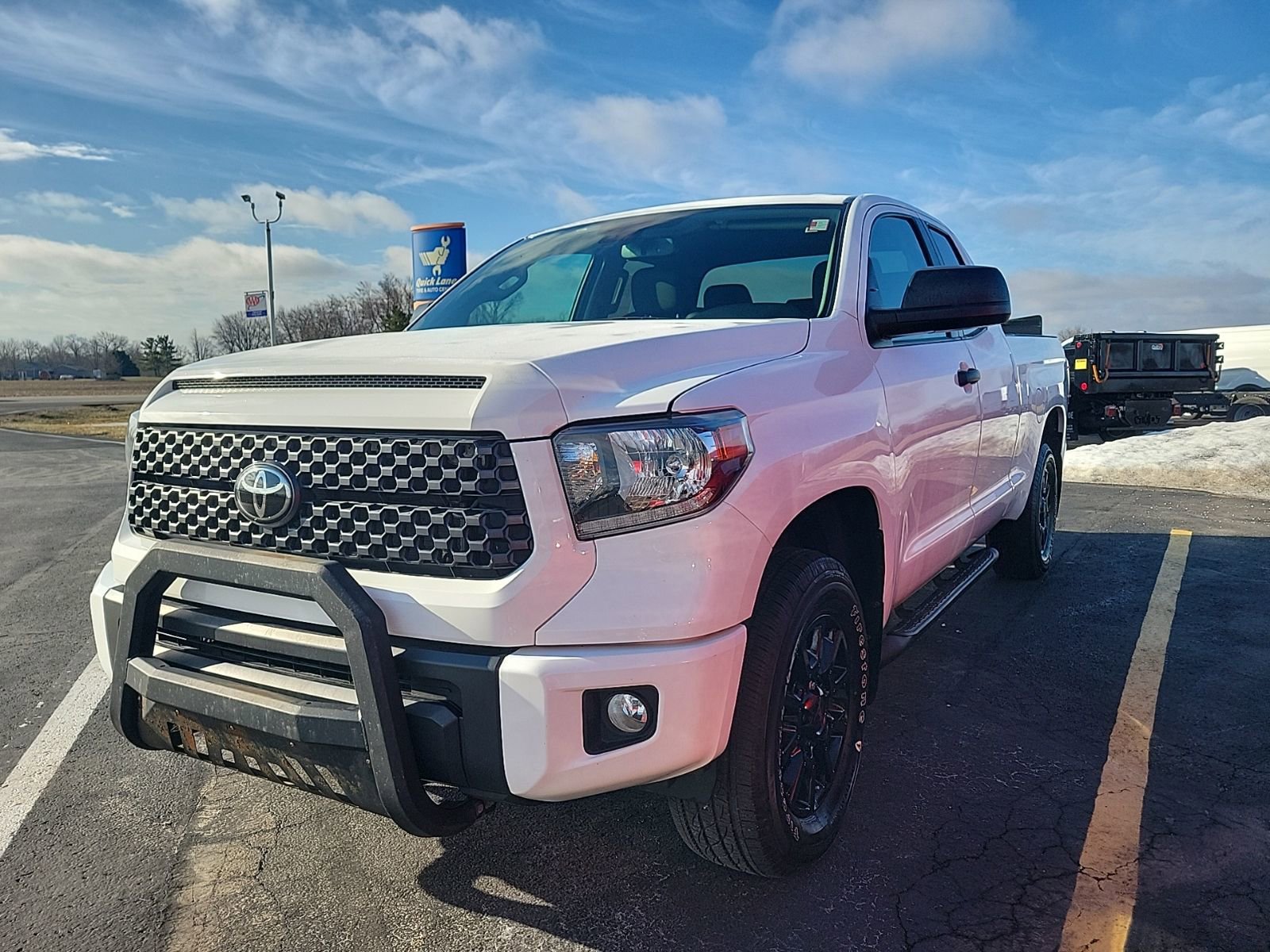 Used 2021 Toyota Tundra SR5 w/ SX Package image 3