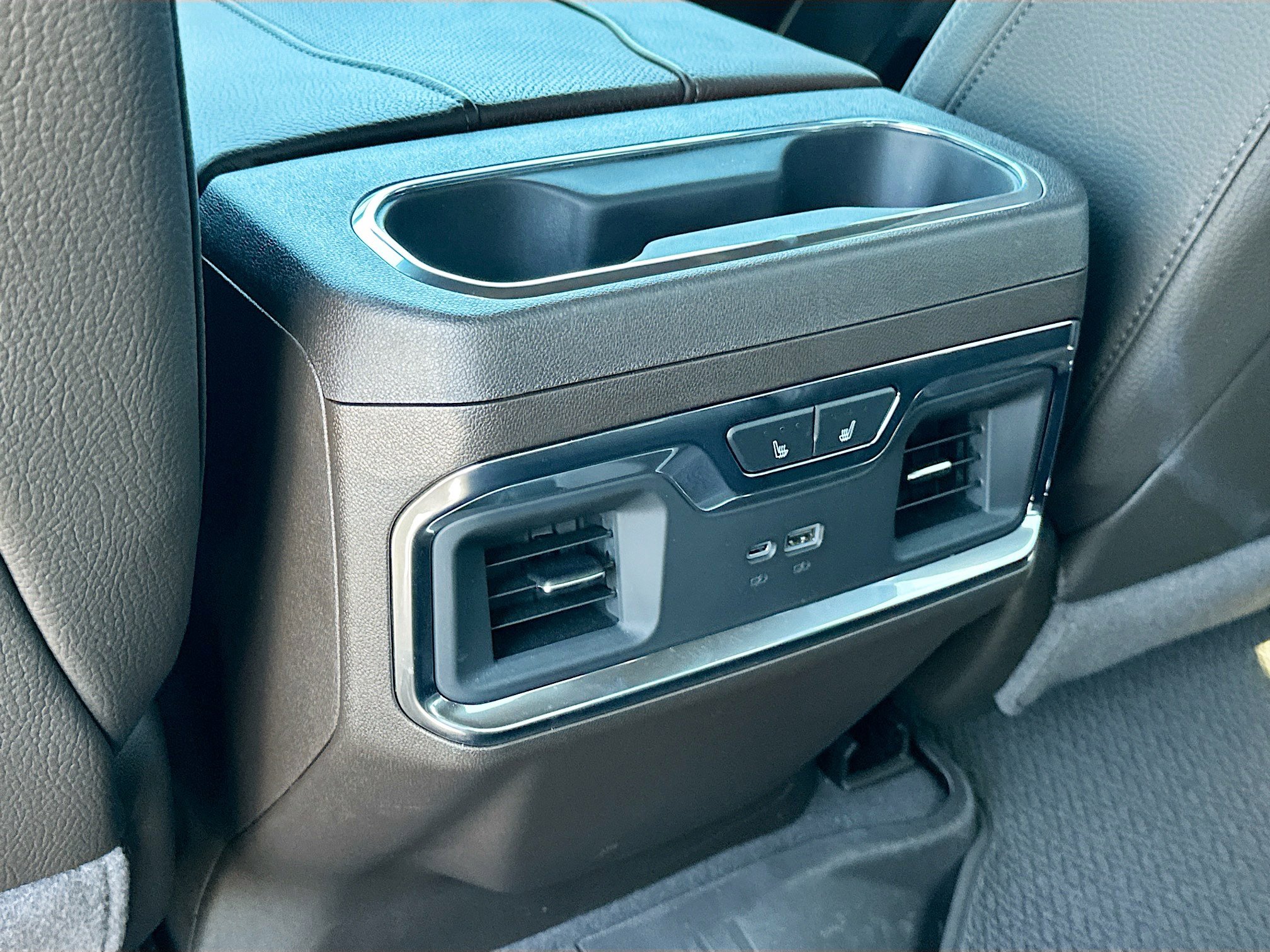 Used 2025 GMC Sierra 1500 Denali image 25