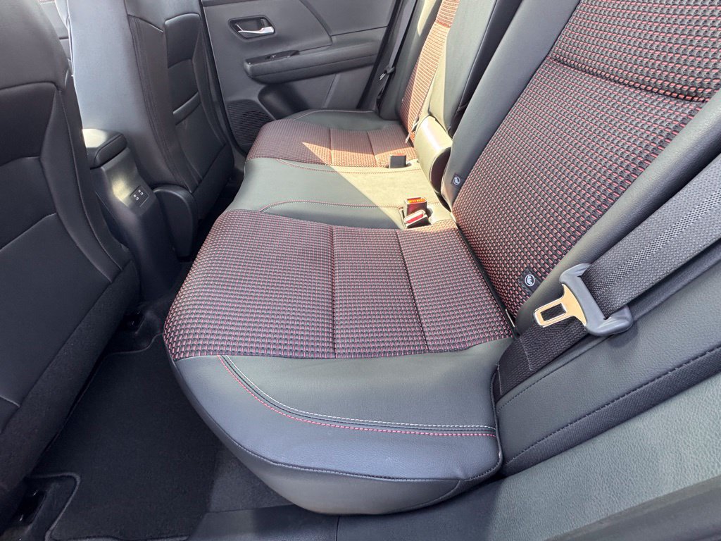 New 2026 Nissan Kicks SR w/ SR Premium Package FWD image 12