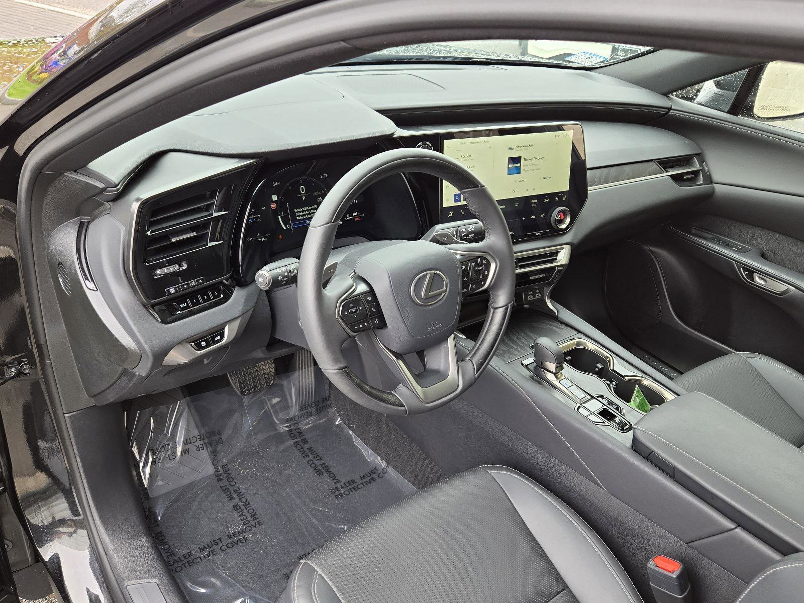 Used 2025 Lexus RX 350 Premium w/ Accessory Package AWD/4WD image 5
