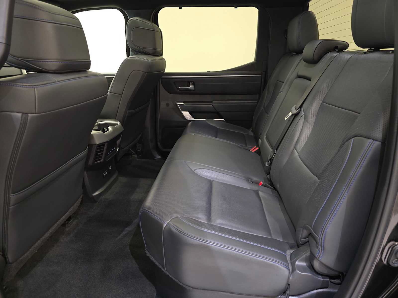 Used 2023 Toyota Tundra Platinum AWD/4WD image 25