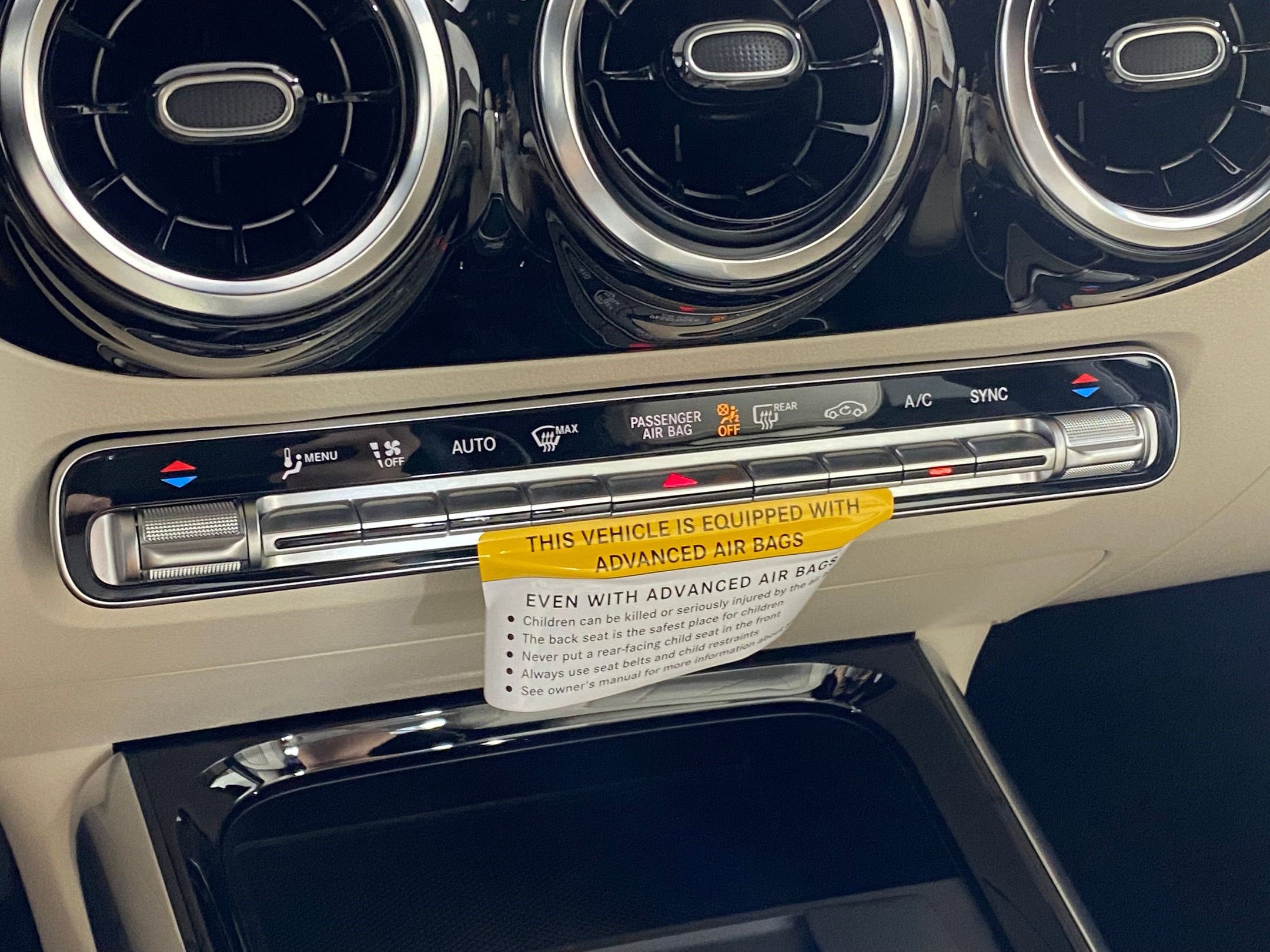 Certified 2026 Mercedes-Benz GLA 250 4MATIC image 25