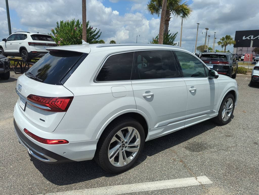 Used 2021 Audi Q7 2.0T Premium w/ Convenience Package AWD/4WD image 6