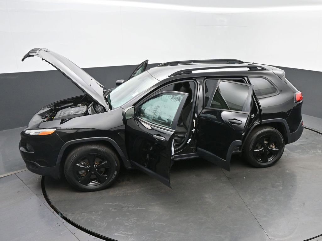Used 2017 Jeep Cherokee Altitude image 62