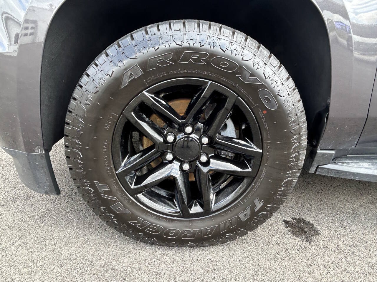 Used 2018 Chevrolet Suburban LT AWD/4WD image 28