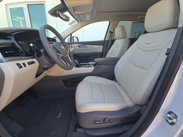 New 2025 Cadillac XT5 Premium Luxury w/ Technology Package image 10