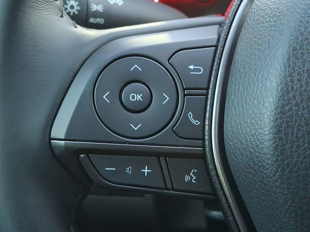 Used 2021 Toyota Camry XSE image 18