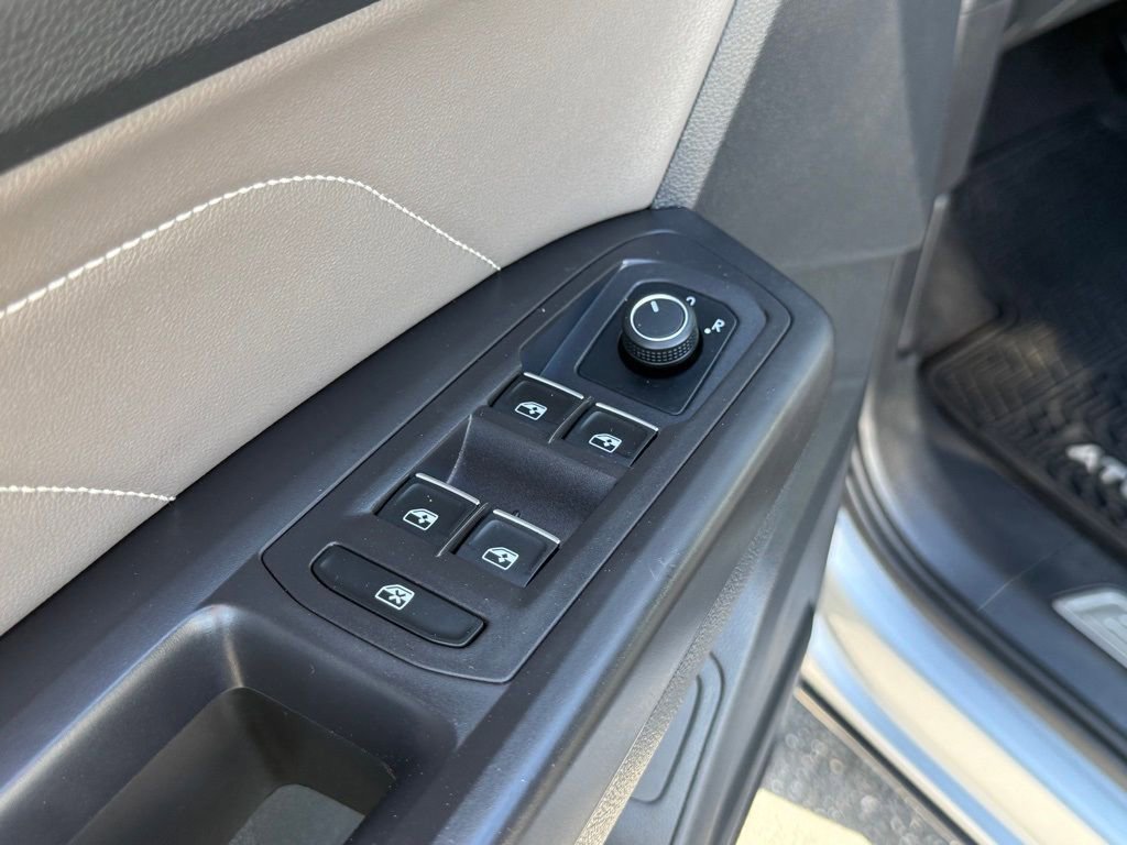 Certified 2022 Volkswagen Atlas Cross Sport SE AWD/4WD image 13