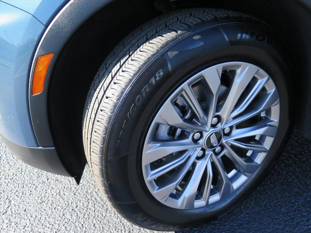 Used 2024 Cadillac XT4 Premium Luxury image 25