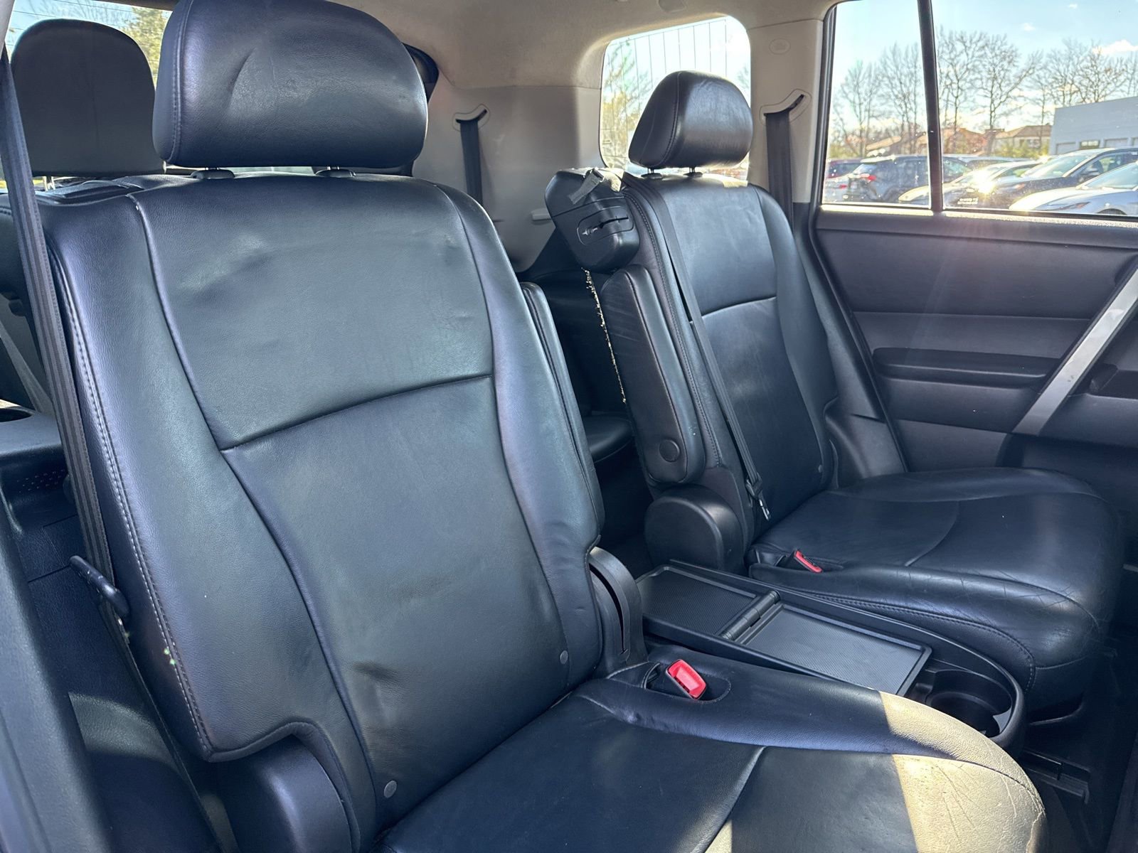 Used 2012 Toyota Highlander SE image 17