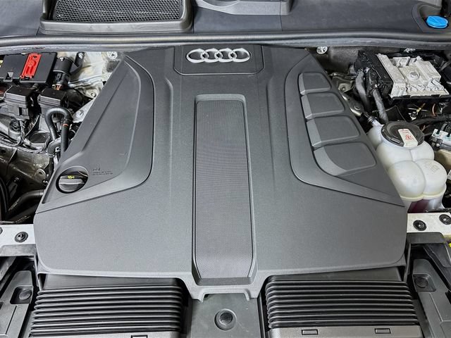 Used 2022 Audi Q7 2.0T Premium Plus w/ Premium Plus Package AWD/4WD image 33