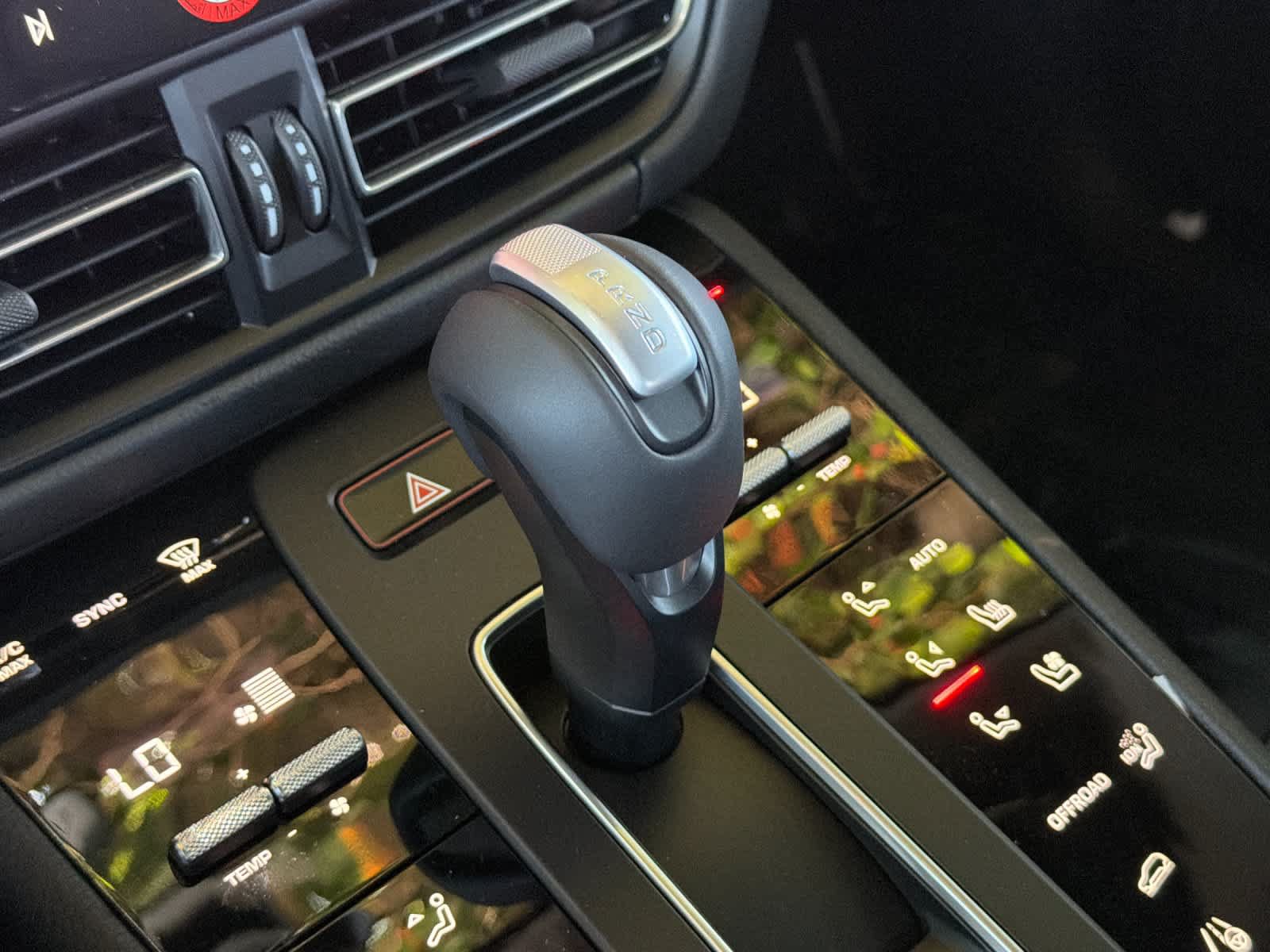 New 2026 Porsche Macan AWD/4WD image 24