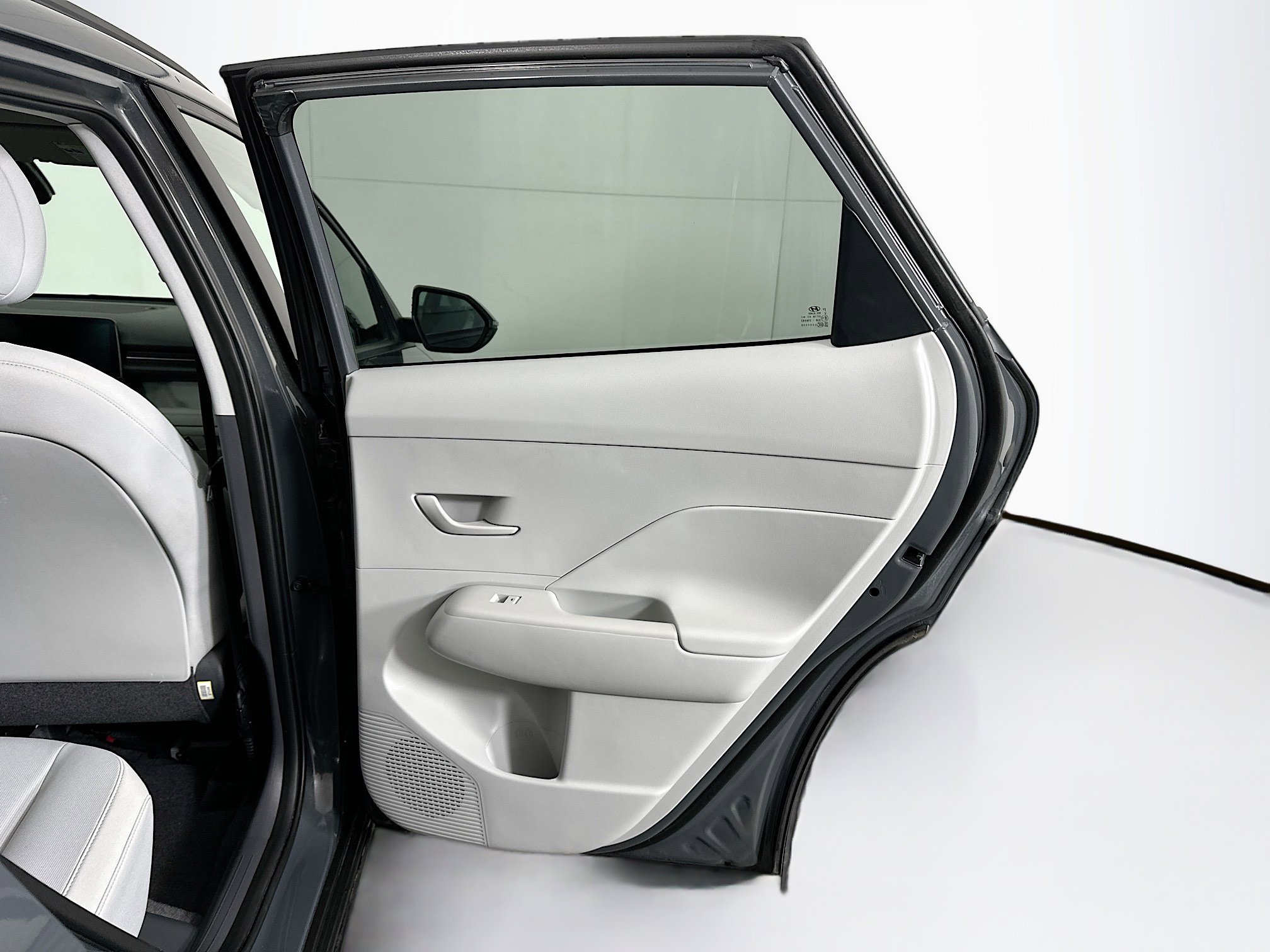 Used 2025 Hyundai Kona SEL image 27