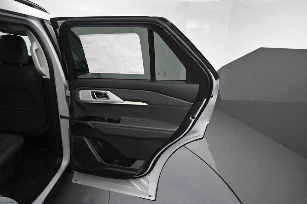 New 2026 Ford Explorer Active w/ Active Comfort Package AWD/4WD image 27