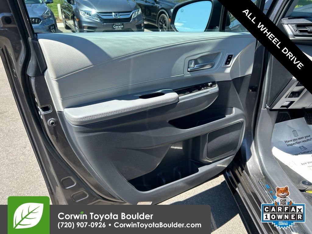 Used 2024 Toyota Sienna Limited AWD/4WD image 24