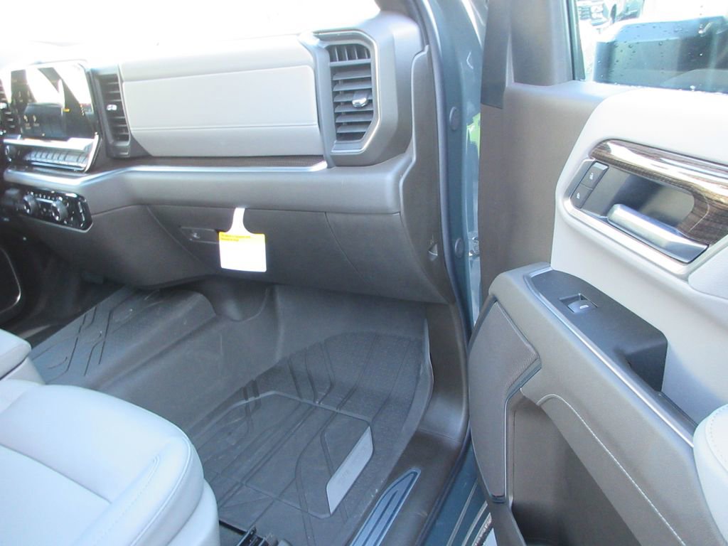 New 2026 Chevrolet Silverado 3500 LT w/ All Star Edition AWD/4WD image 21
