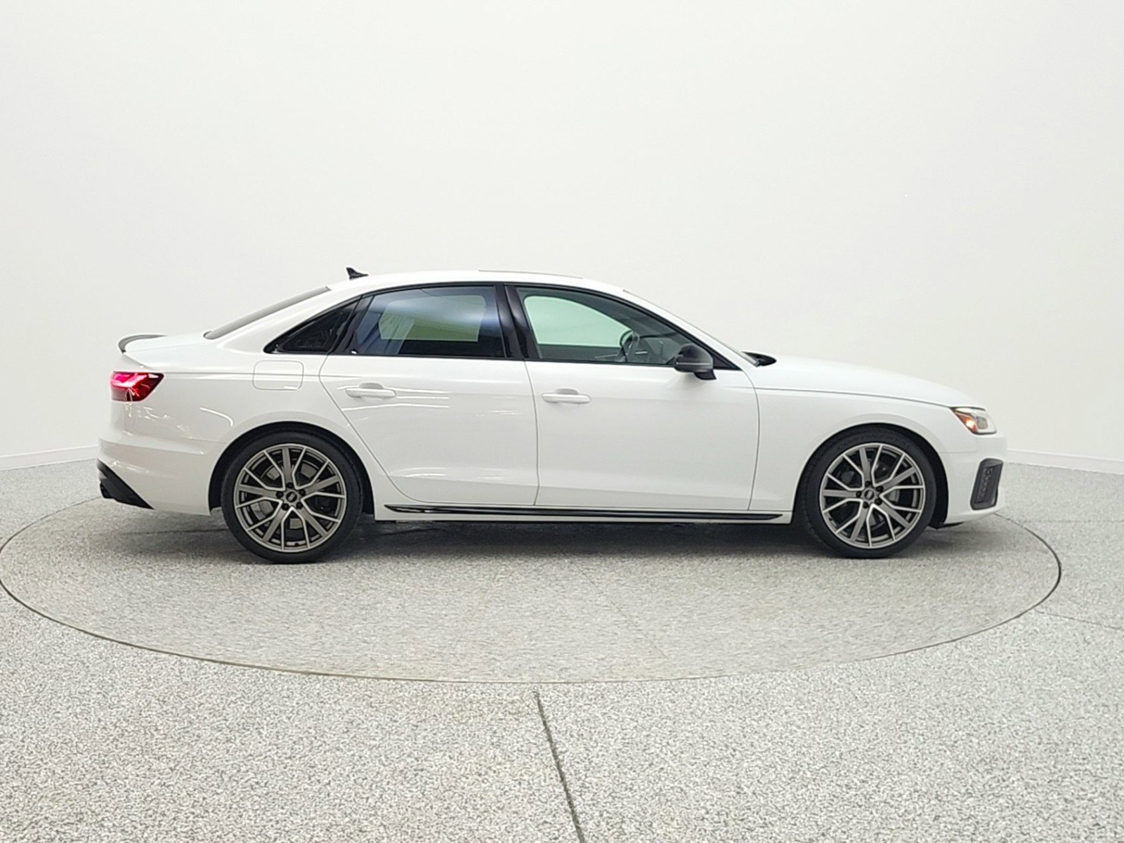 Used 2023 Audi S4 Premium Plus w/ Premium Plus Package image 4