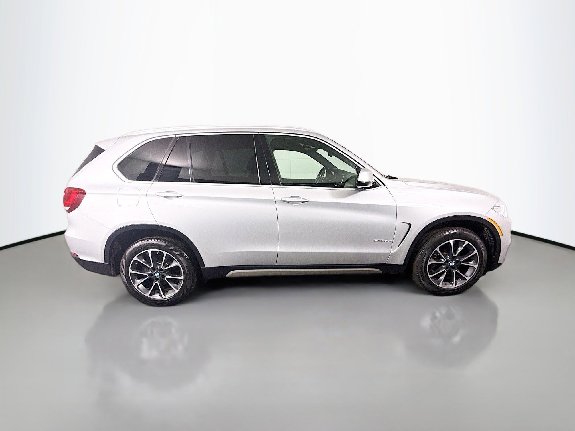 Used 2018 BMW X5 sDrive35i image 11