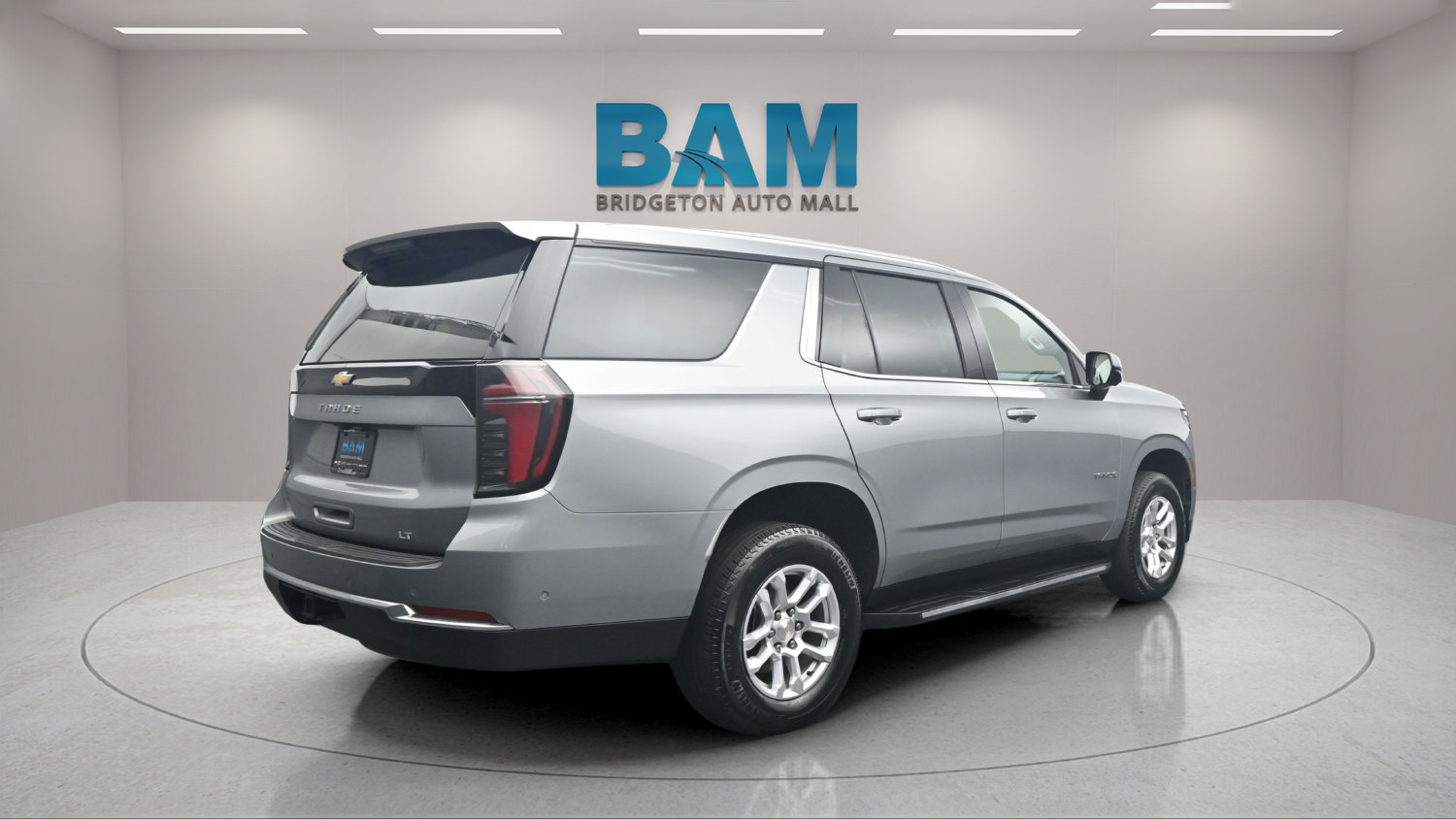 Used 2025 Chevrolet Tahoe LT AWD/4WD image 6
