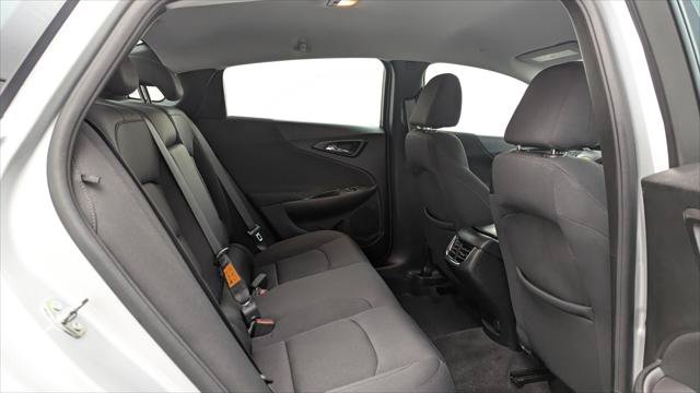 Used 2022 Chevrolet Malibu LT FWD image 18