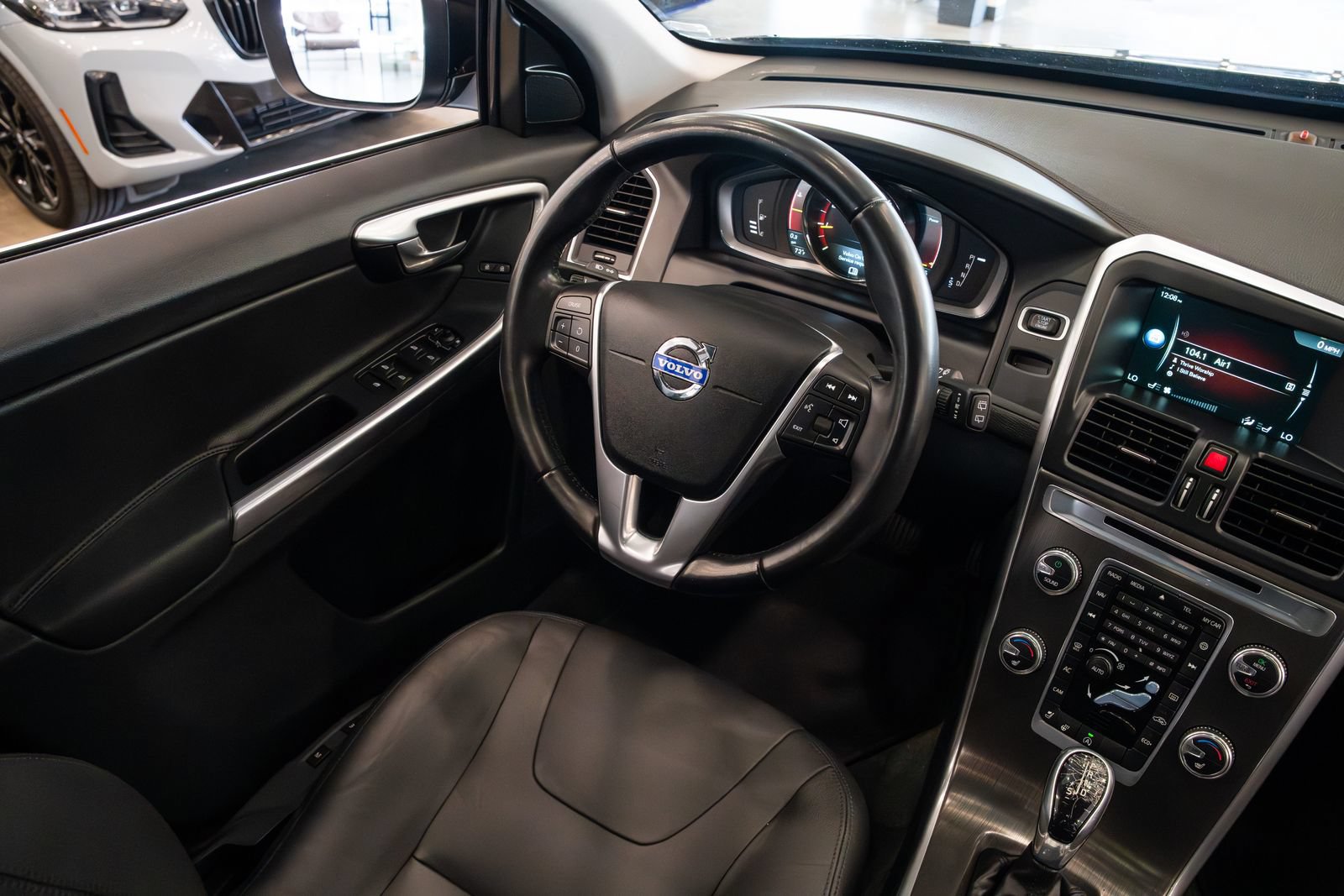 Used 2015 Volvo XC60 T5 Premier FWD image 10