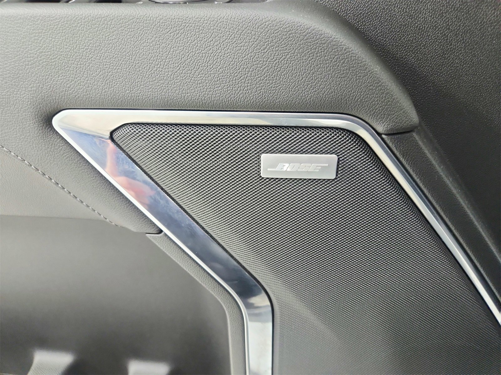 Used 2022 GMC Sierra 1500 SLT w/ SLT Premium Plus Package image 34