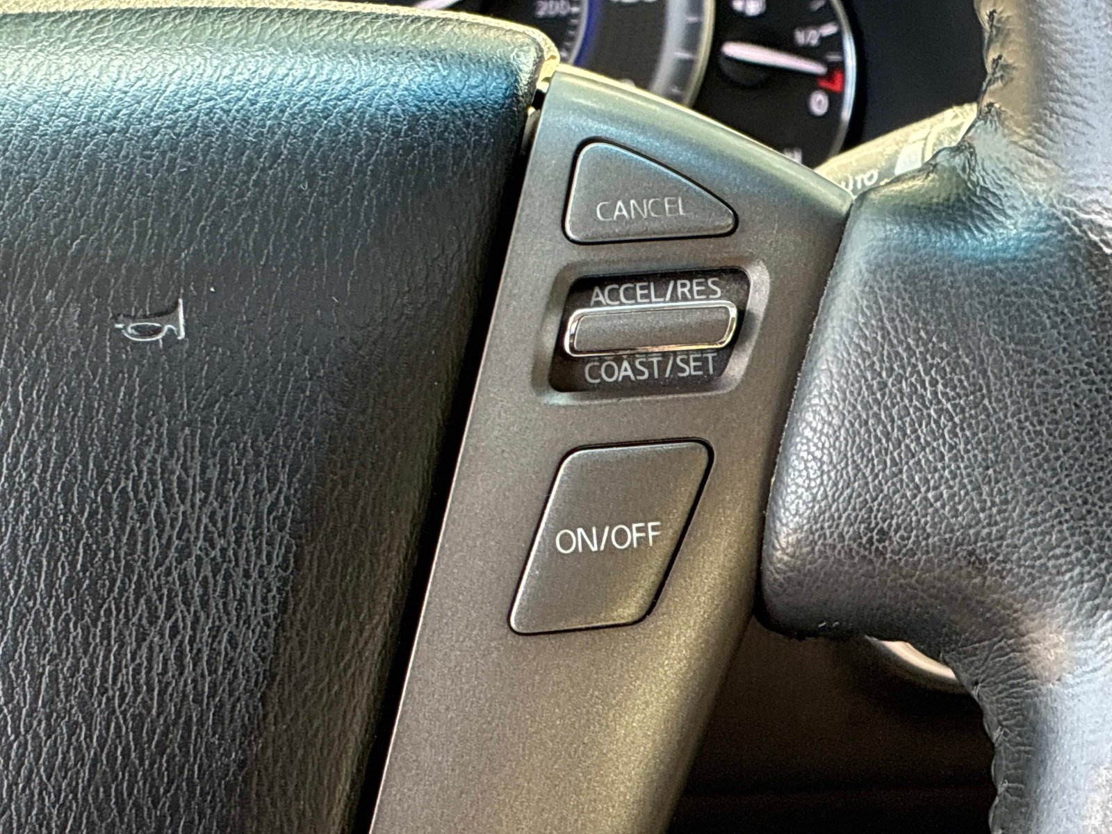 Used 2014 INFINITI QX80 4WD w/ Theater Package image 32