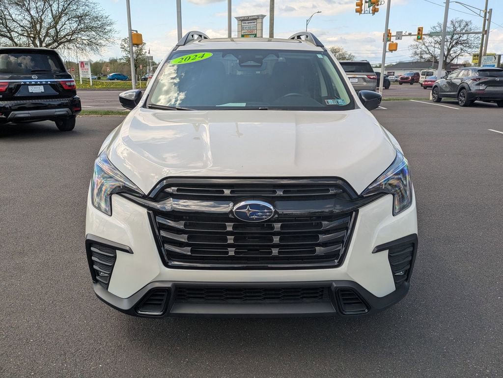 Used 2024 Subaru Ascent Onyx Edition image 2