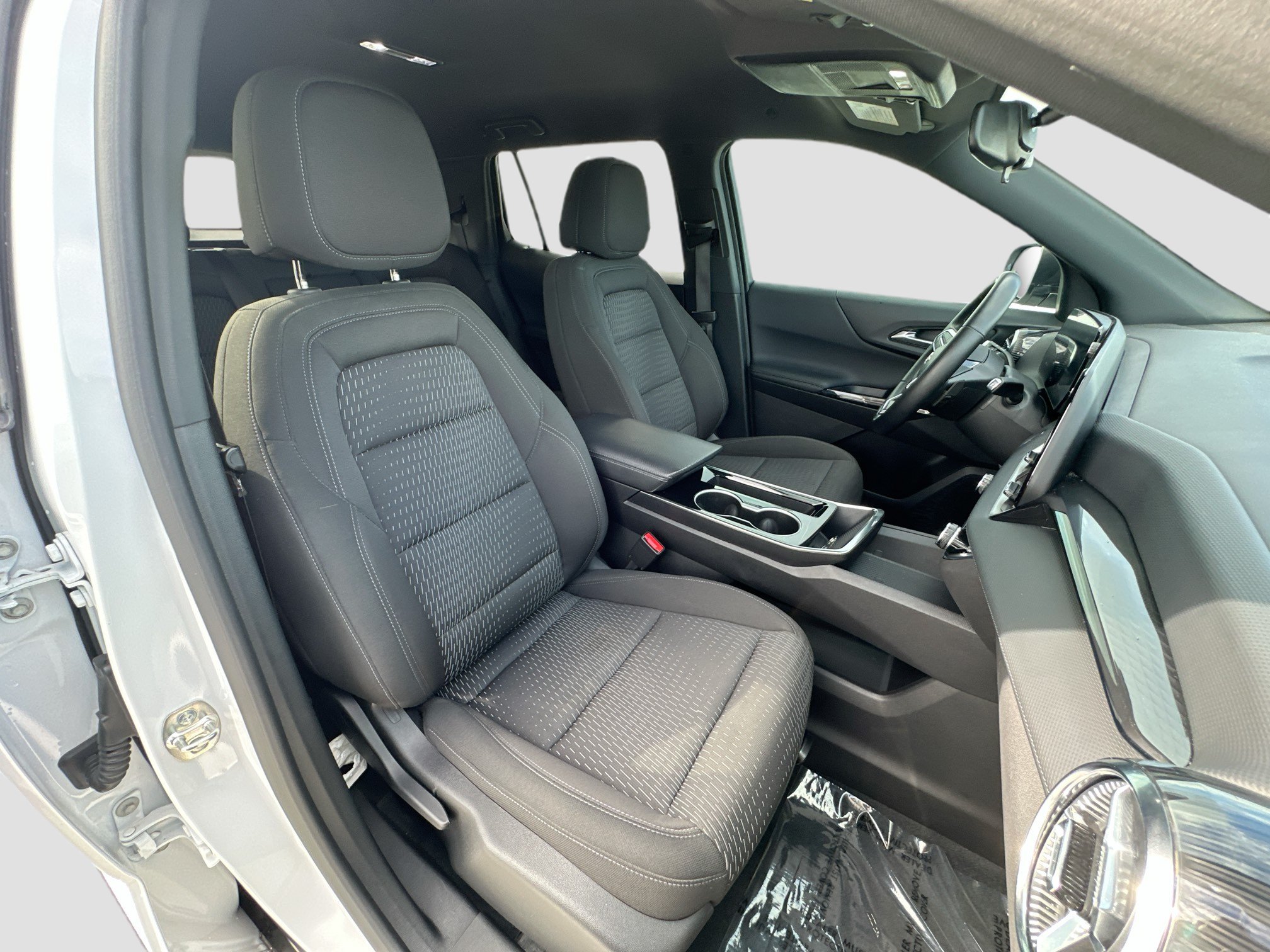 Used 2025 Chevrolet Equinox LT FWD image 28