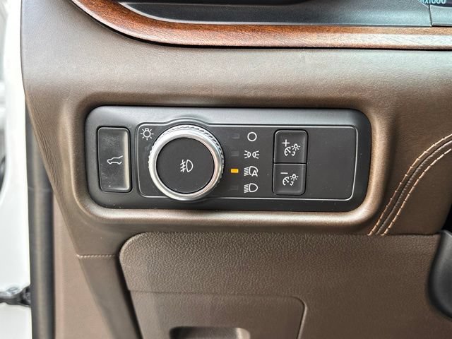Used 2021 Ford Explorer King Ranch w/ Premium Technology Package AWD/4WD image 15