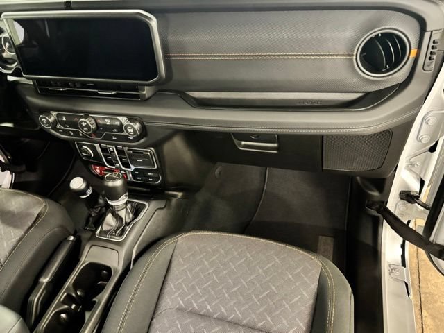 Used 2026 Jeep Gladiator Mojave AWD/4WD image 20