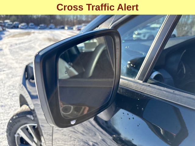 Used 2025 Nissan Versa SV image 8