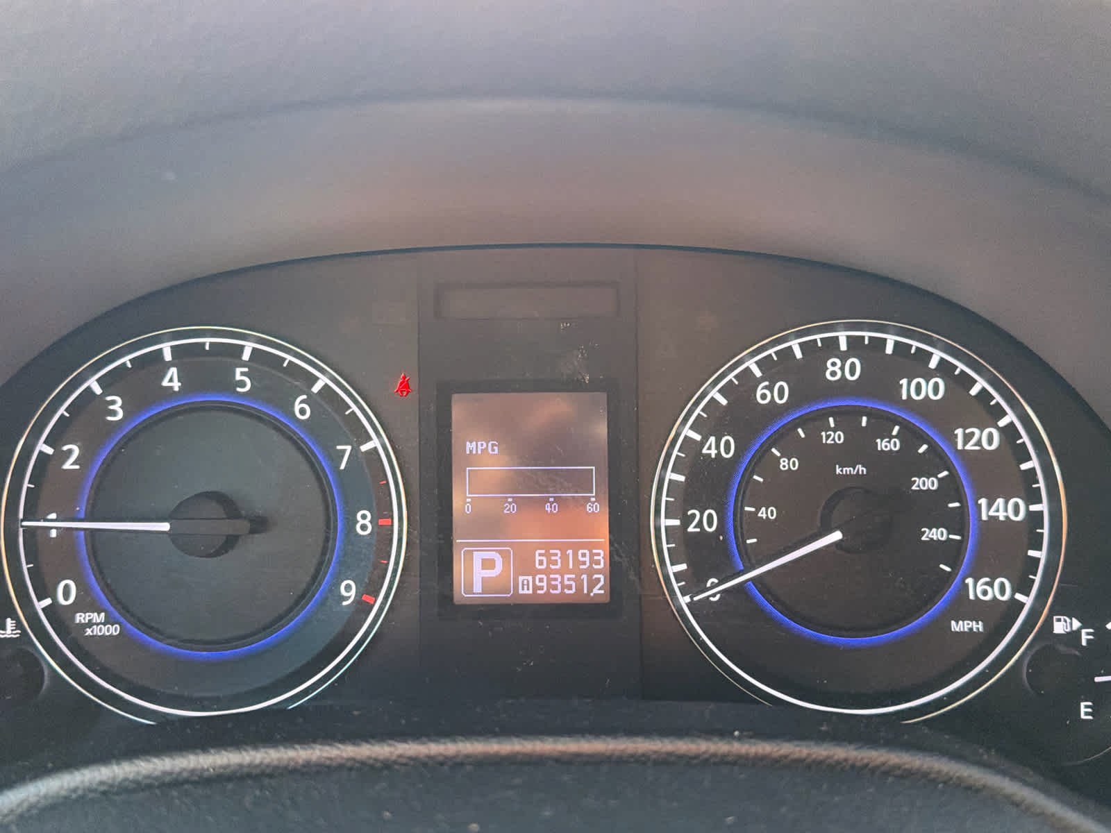 Used 2013 INFINITI G37 x w/ Premium Pkg AWD/4WD image 8