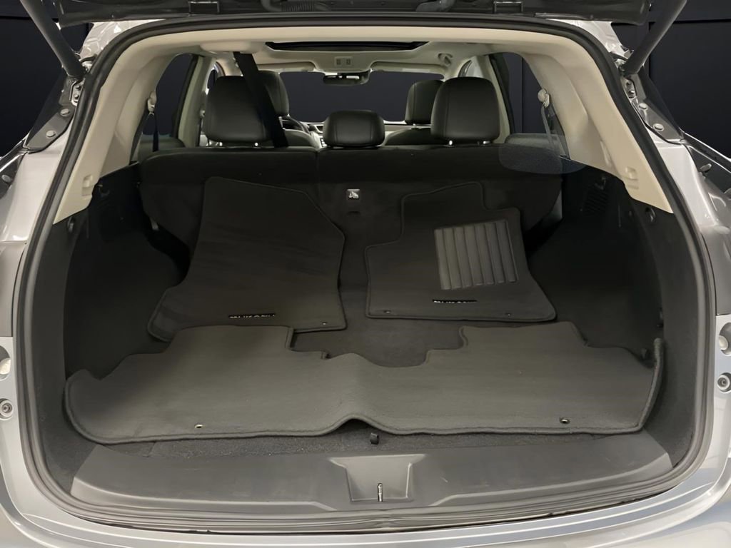 Used 2024 Nissan Murano Platinum image 16