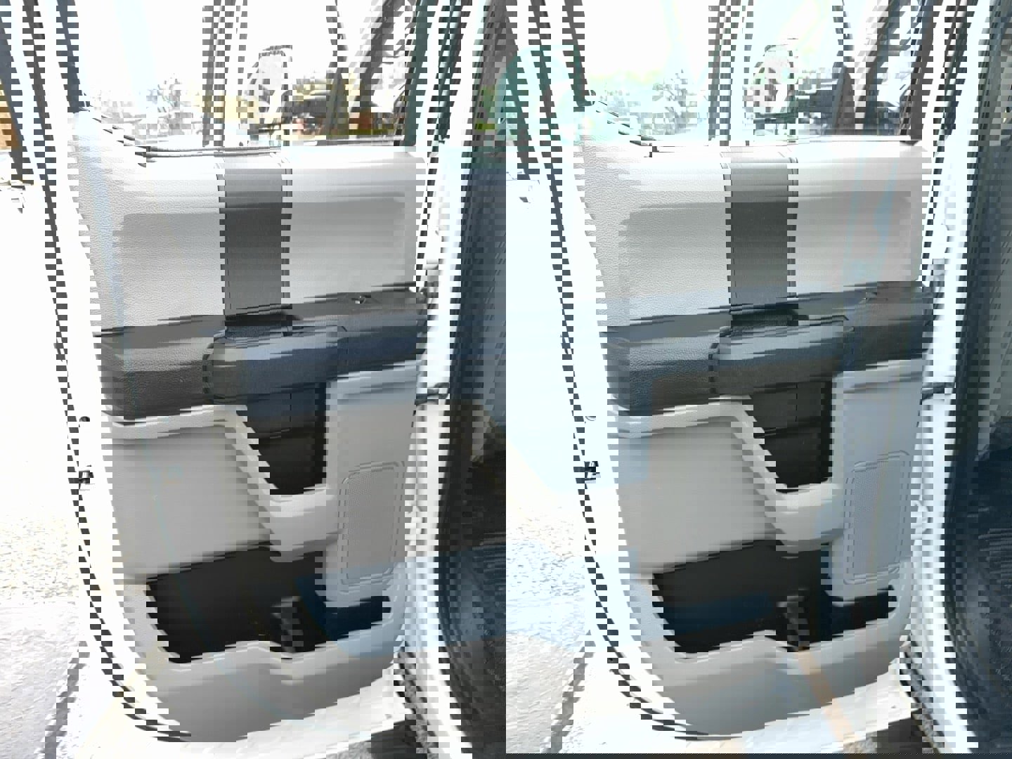 Used 2020 Ford F350 XL w/ Power Equipment Group image 13