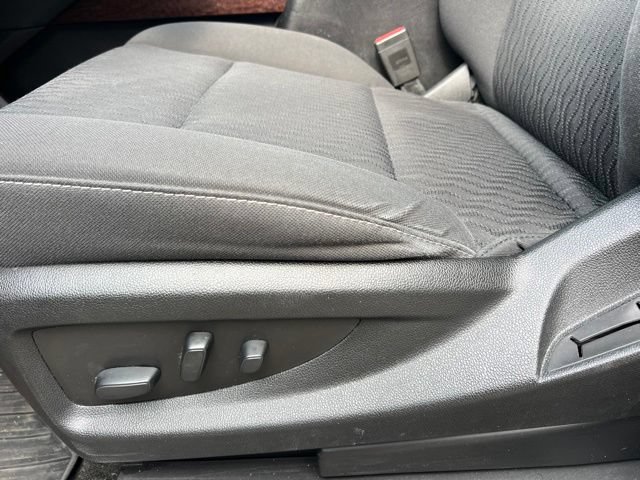 Used 2018 GMC Yukon SLE w/ Convenience Package AWD/4WD image 24