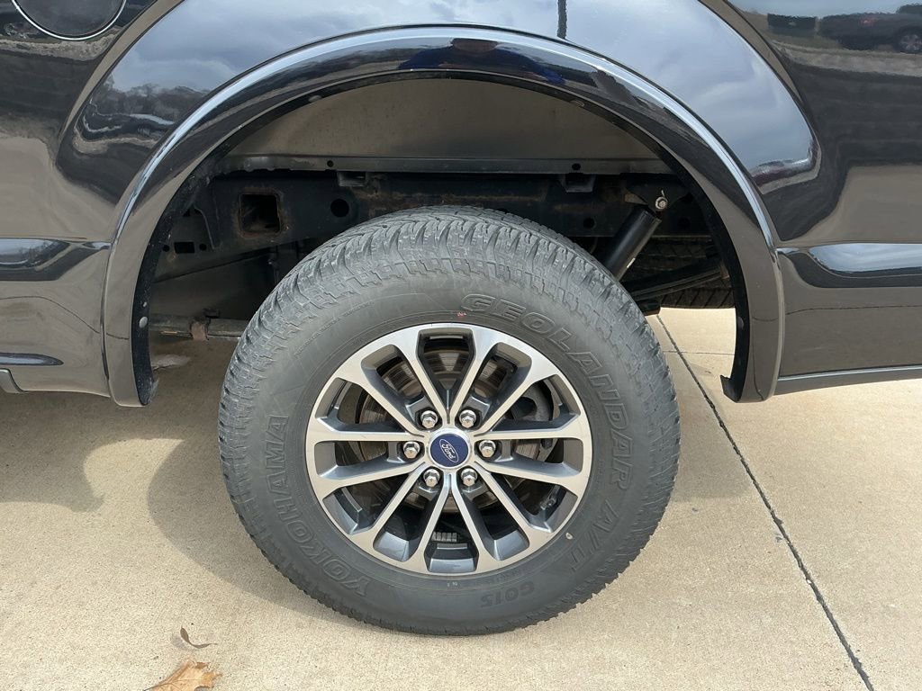 Used 2019 Ford F150 Lariat w/ Equipment Group 502A Luxury image 6